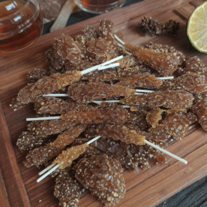 نبات قهوه ای نی دار
